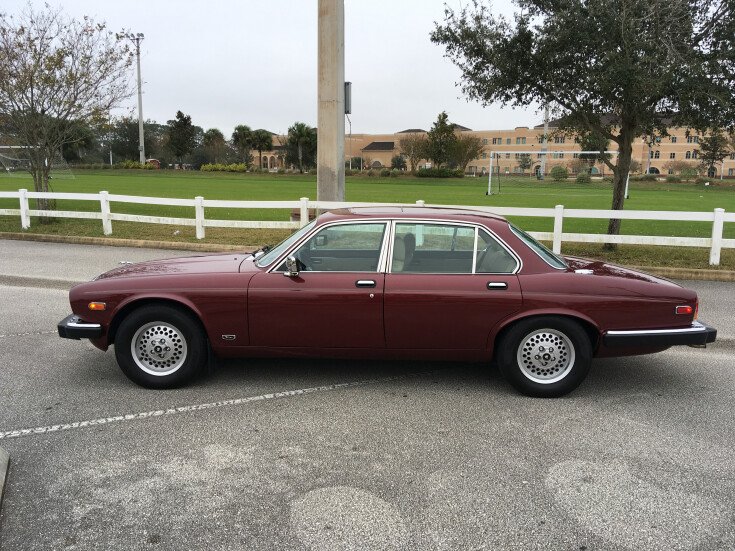 Photo for 1988 Jaguar XJ Vanden Plas
